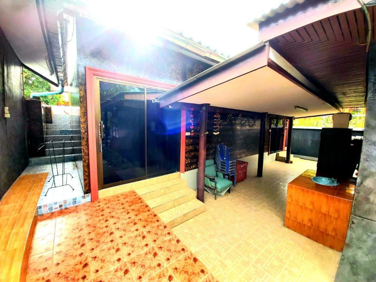 Wilailak Bungalow @ Koh Srichang Ко-Сичанг Экстерьер фото